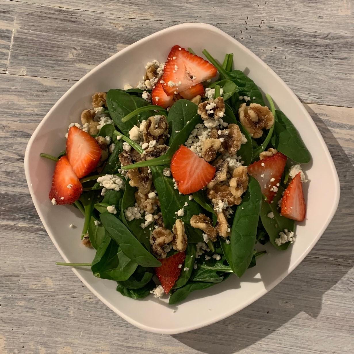 Spinach and strawberry salad
